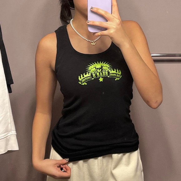 skull tank top - Picture 2 of 4